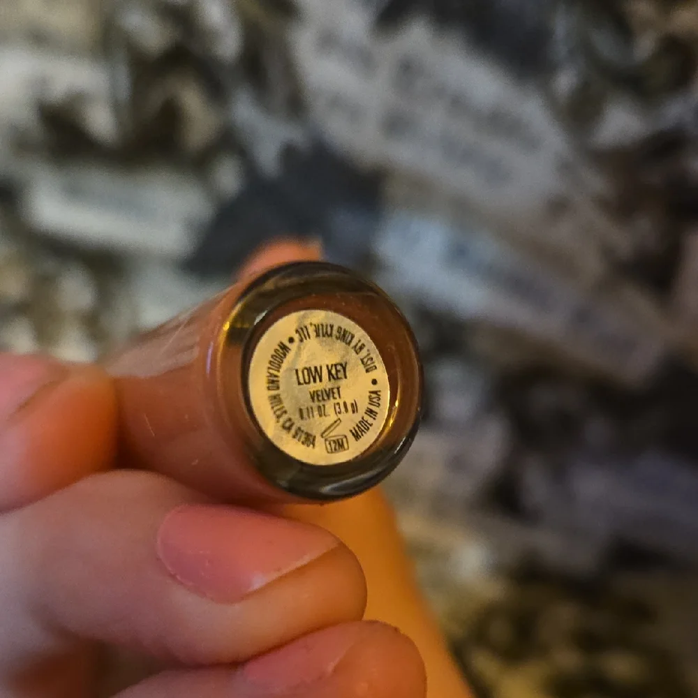 Kylie Cosmetics Lip Gloss Trio - Gold and Brown Hues - Picture 7 of 9